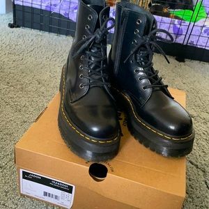 Dr martens platform Jadon